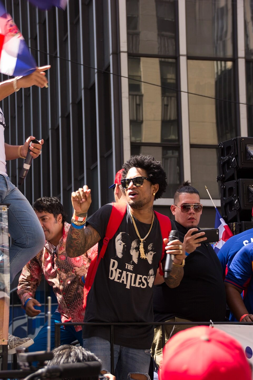 Vakeró performing at the Desfile Nacional Dominicano in 2015